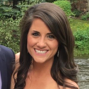 Meet your Posher, Caitlin